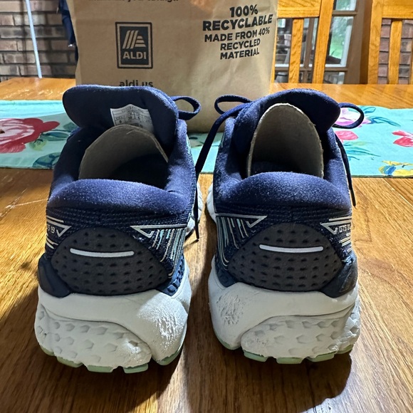 BROOKS ADRENALINE WOMEN’S 8 WIDE - Picture 4 of 6